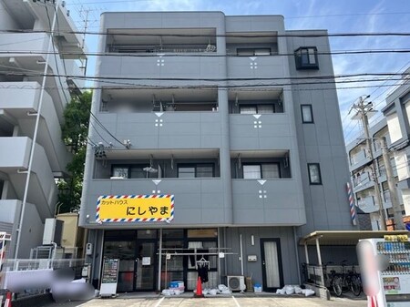 アヴィニョン外観写真