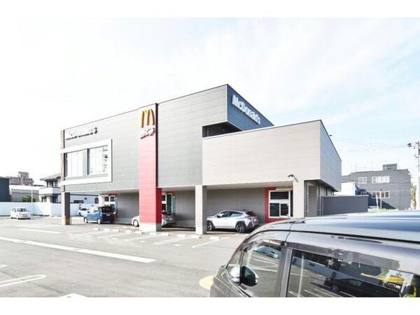 周辺環境(マクドナルド中島新町店 1056m)