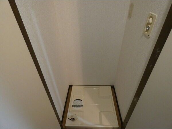 物件内観写真10　(洗濯機置き場です)
