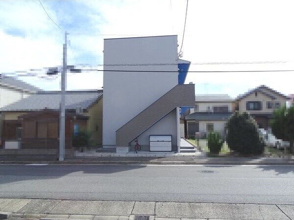 外観(落ち着いた雰囲気の外観です)