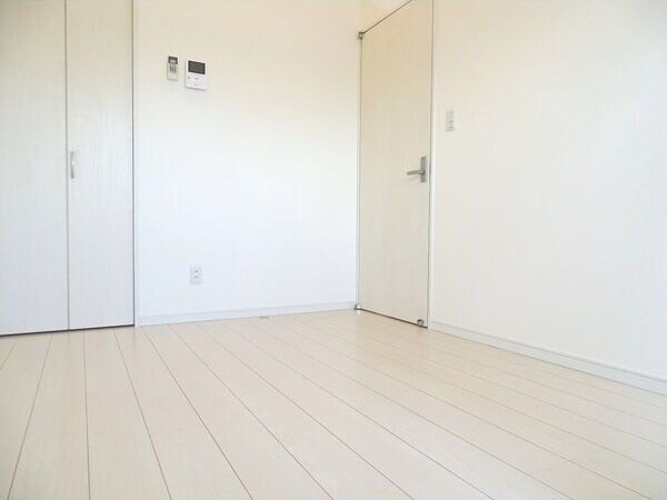 物件内観写真12　(内装です)