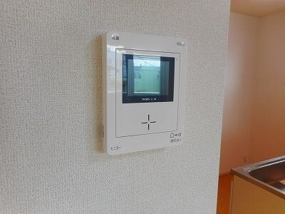 物件内観写真8　(モニター付きインターホンです)