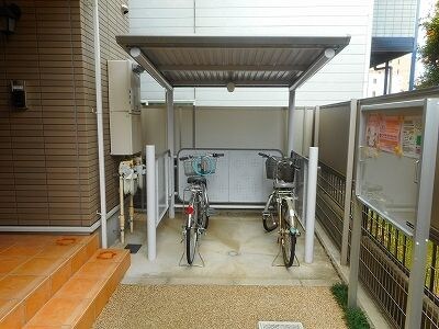 物件内観写真13　(駐輪場です)