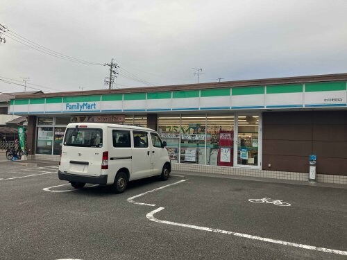 物件内観写真29　(ファミリーマート中川野田店 1727m)