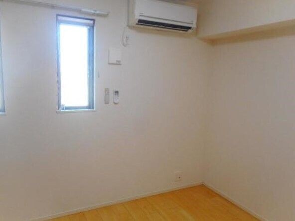 物件内観写真10　(エアコン完備)
