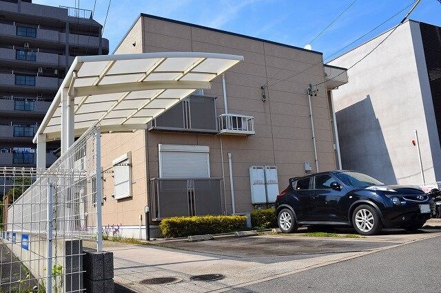 物件外観写真1　(外観も気になるポイント)