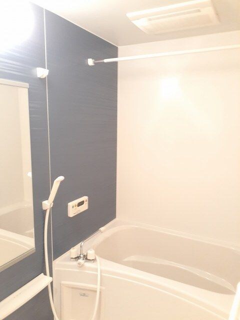 物件内観写真6　(お風呂です)