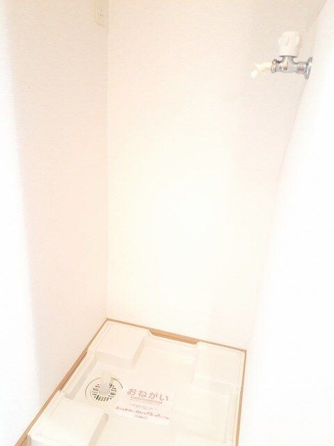物件内観写真8　(洗濯機置き場です)