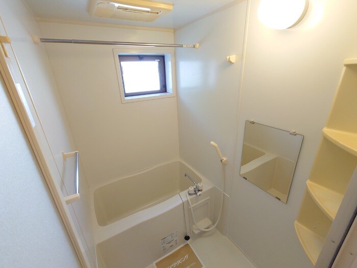 物件内観写真7　(日々の暮らしに欠かせないお風呂です)