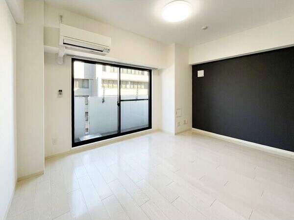 物件内観写真8　(使いやすいリビングです)