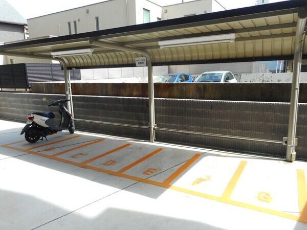 物件内観写真19　(駐輪場です)