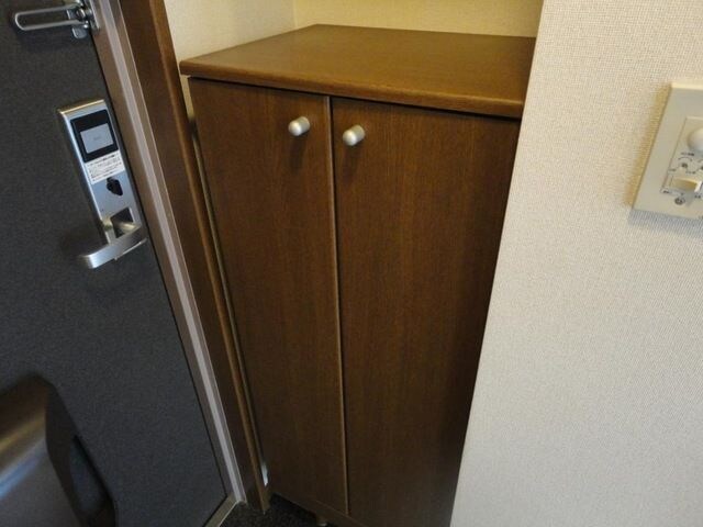 物件内観写真18　(きれいな玄関です)