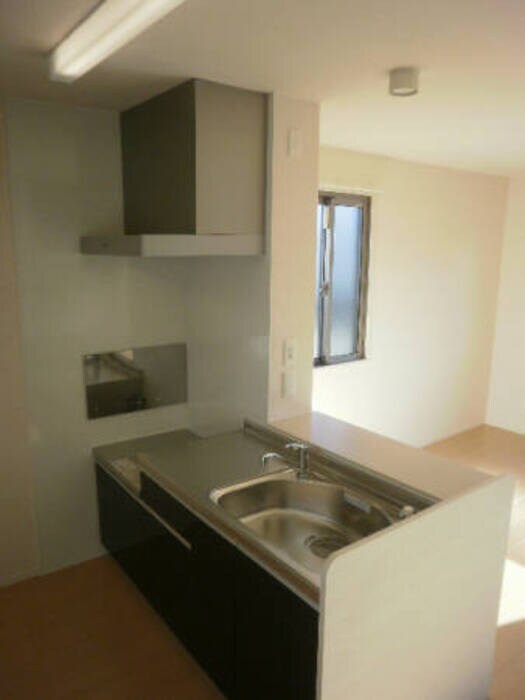 物件内観写真3　(きれいなキッチンです)