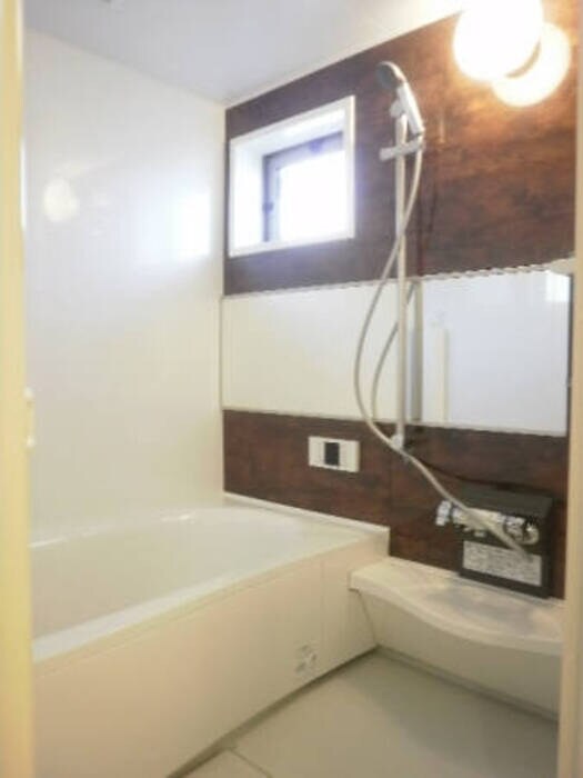 物件内観写真4　(お風呂で日々の疲れを落としましょう)