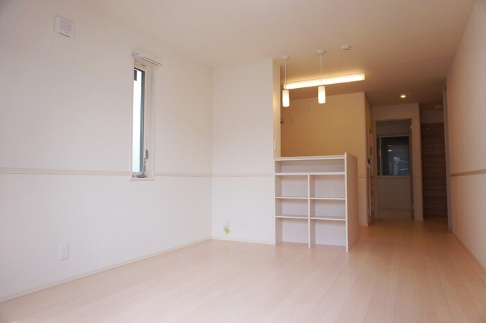 物件内観写真2　(居間です)