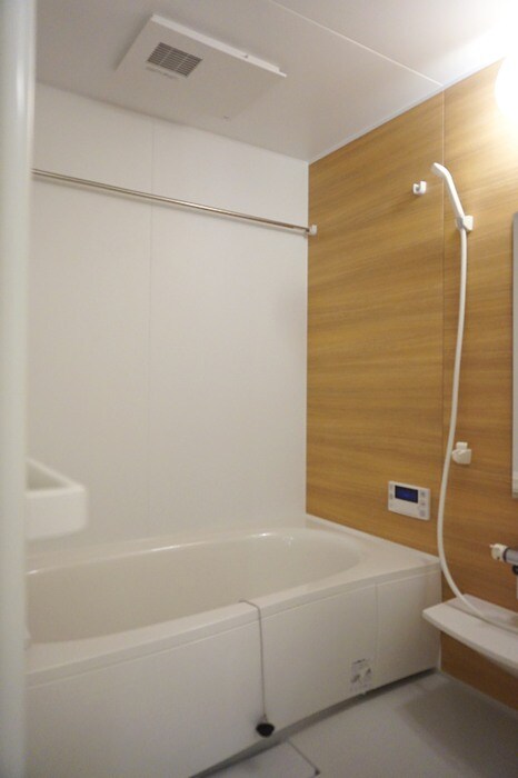 物件内観写真10　(ゆったり過ごせるお風呂です)