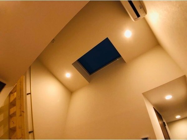 物件内観写真11　(天窓ついてます)