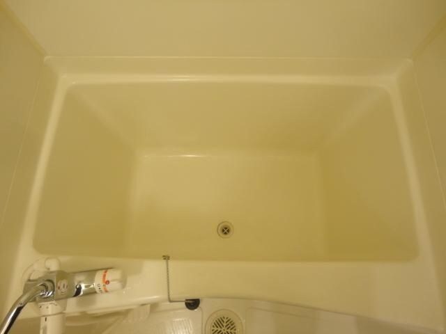 物件内観写真7　(コンパクトで使いやすいお風呂です)