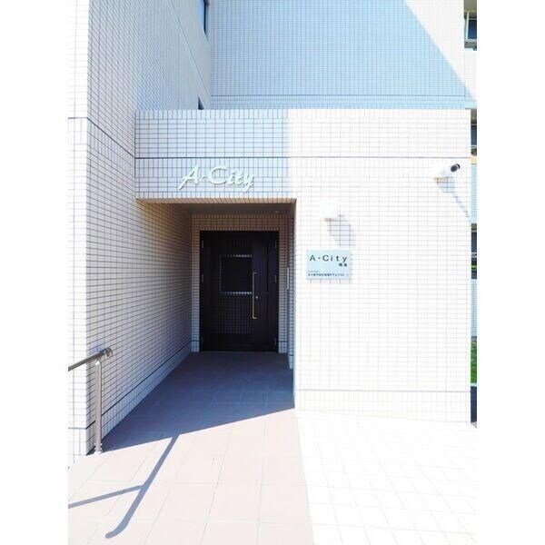 物件外観写真3　(建物の内部です)