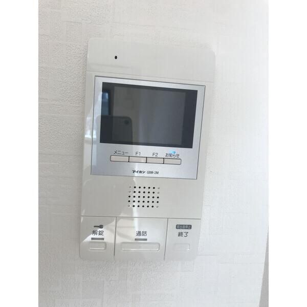 物件内観写真8　(モニター付きインターホンです)