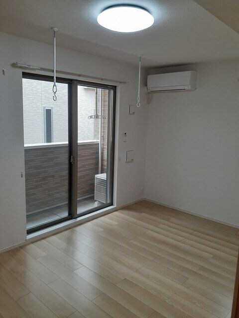 物件内観写真10　(エアコン付いてます)