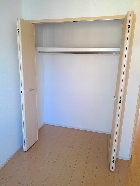 物件内観写真11　(こまごまとしたものを収納できそうですね)