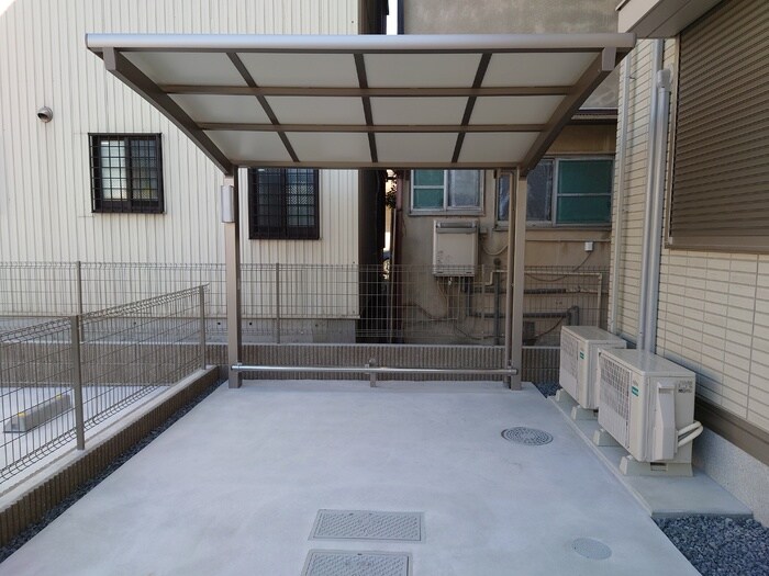 物件内観写真17　(駐輪場もあります)