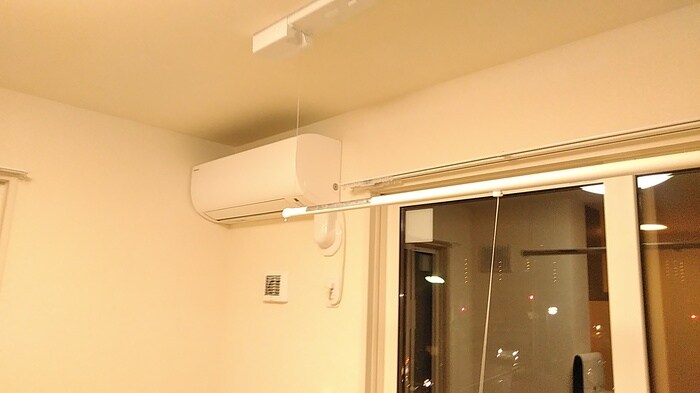 物件内観写真10　(エアコン付いてます)