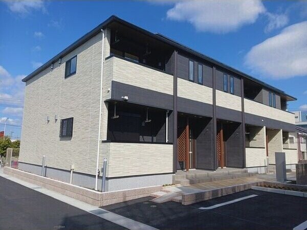 物件外観写真1　(建物外観を気になさる方へ、見た目の良い物件です)