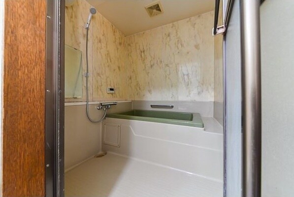 物件内観写真6　(コンパクトで使いやすいお風呂です)