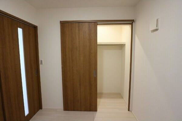 物件内観写真12　(収納があります)