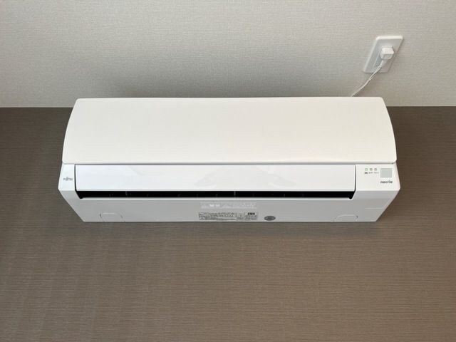 物件内観写真11　(エアコン1台付いてます)