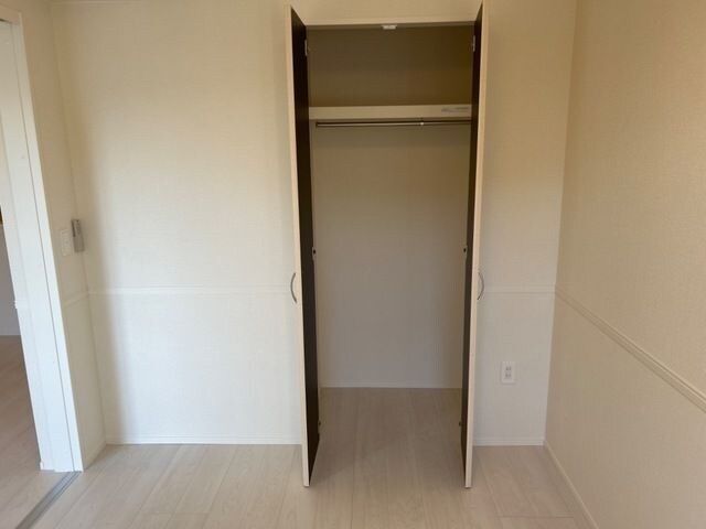 物件内観写真21　(小物を収納するのに便利です)