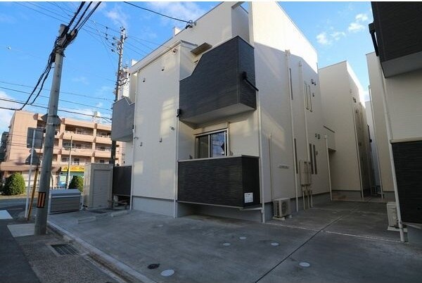 物件外観写真1　(外観も気になるポイント)