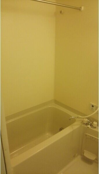 物件内観写真4　(お風呂で日々の疲れを落としましょう)