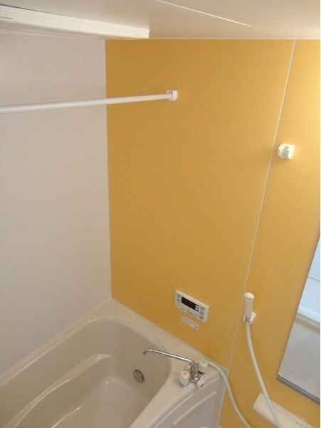 物件内観写真4　(お風呂で日々の疲れを落としましょう)