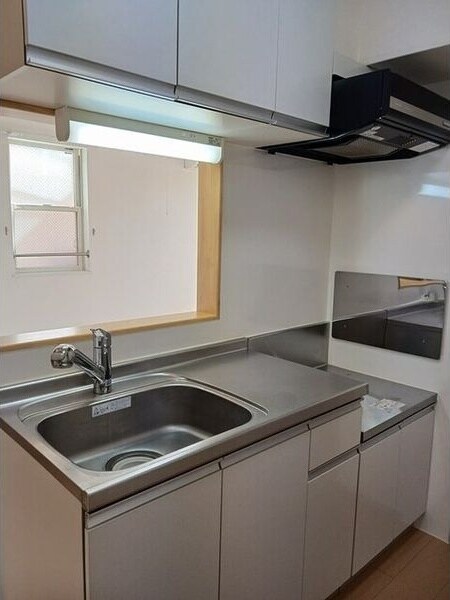 物件内観写真3　(お料理しやすいキッチンです)