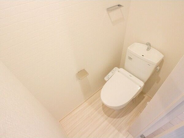 物件内観写真8　(トイレも気になるポイント)