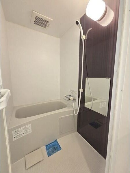 物件内観写真5　(日々の暮らしに欠かせないお風呂です)