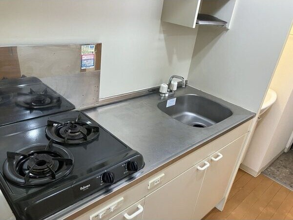 物件内観写真3　(キッチンでお料理をお楽しみください)