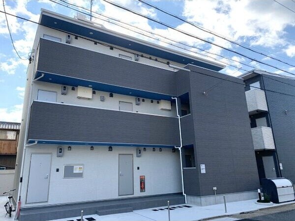 物件外観写真1　(建物外観を気になさる方へ、見た目の良い物件です)