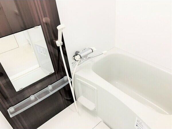 物件内観写真4　(お風呂で日々の疲れを落としましょう)