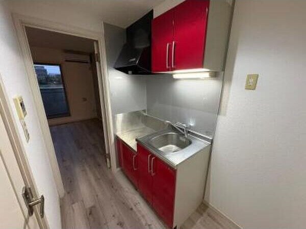 物件内観写真3　(お料理しやすいキッチンです)