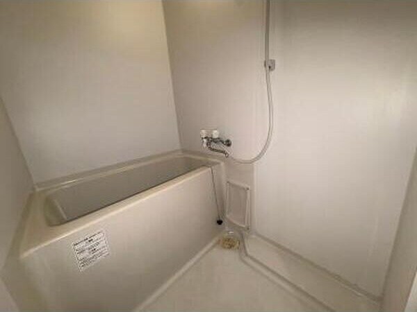 物件内観写真4　(お風呂で日々の疲れを落としましょう)