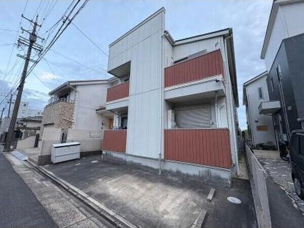 物件外観写真1　(外はこのようになっています)