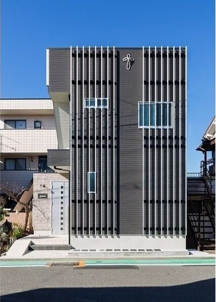 物件外観写真3　(きれいな外観です)