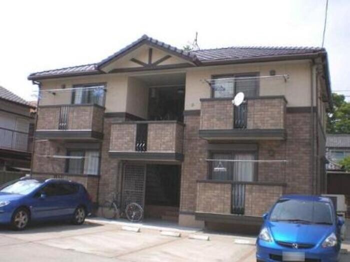 物件外観写真1　(建物外観を気になさる方へ、見た目の良い物件です)