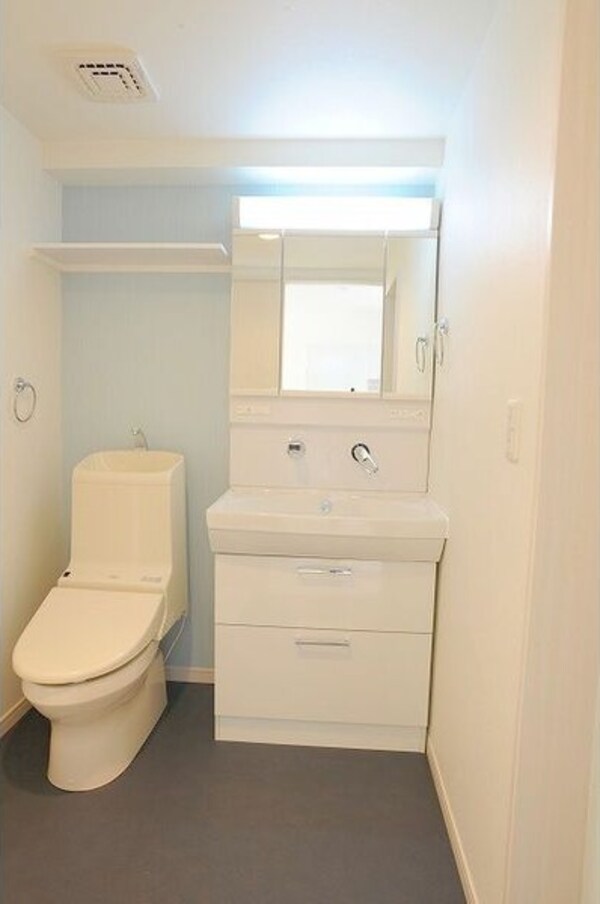 洗面・脱衣所(脱衣スペースもあります)