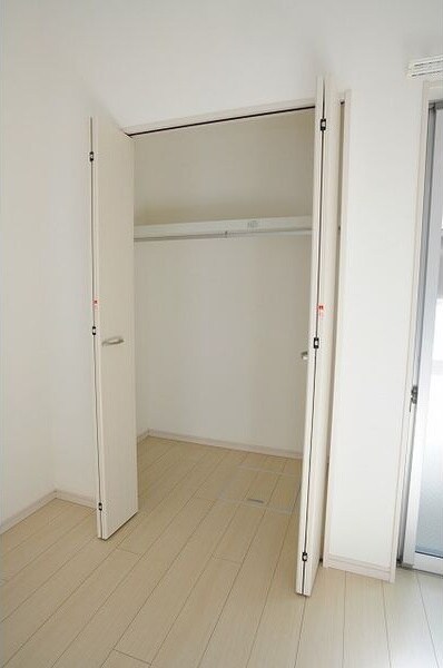 物件内観写真10　(十分な収納スペースがあります)