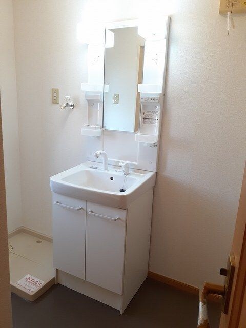 物件内観写真7　(洗面所です)